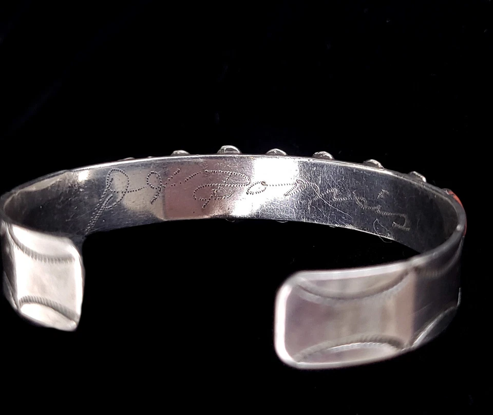 Vintage Zuni Argento Sterling Corallo Rosso Polsino Firmato Gary Vacit Paulinis - Immagine 3 di 4