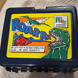 PG Tips Dinosaur Munchbox ROARRR Plastic Lunch Box Drinks Advertising Original