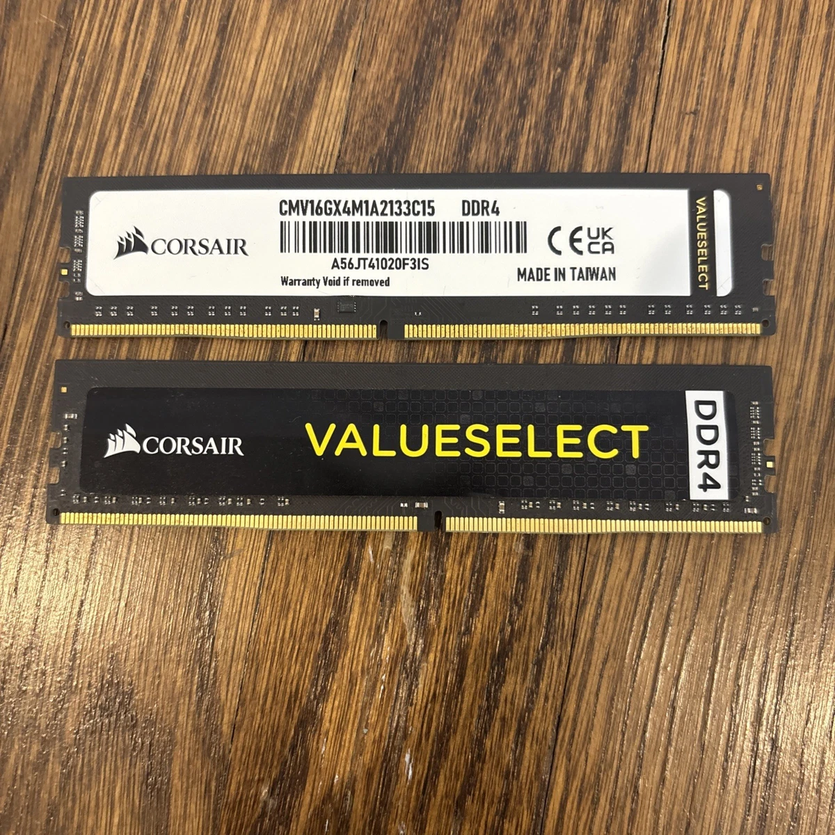 Corsair PC4-17000 (DDR4-2133) Bus Speed DDR4 SDRAM Memory (RAM