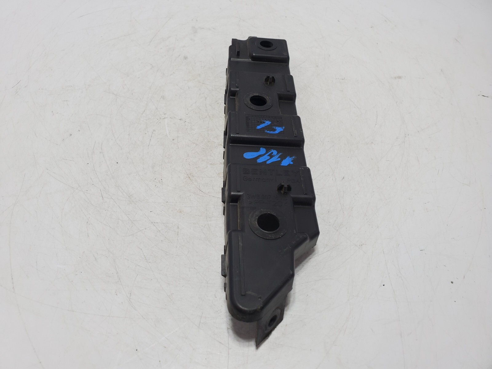 ✅ 2003-2012 OEM Bentley Continental GT Front Left Driver Bumper Mount Bracket