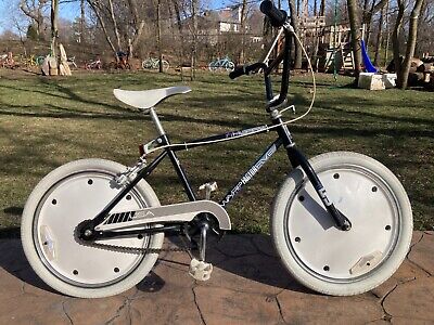 Huffy Warp Factor Five Black 1980s BMX Bike 20 Huffy Warp Factor Five Black 1980s BMX Bike 20