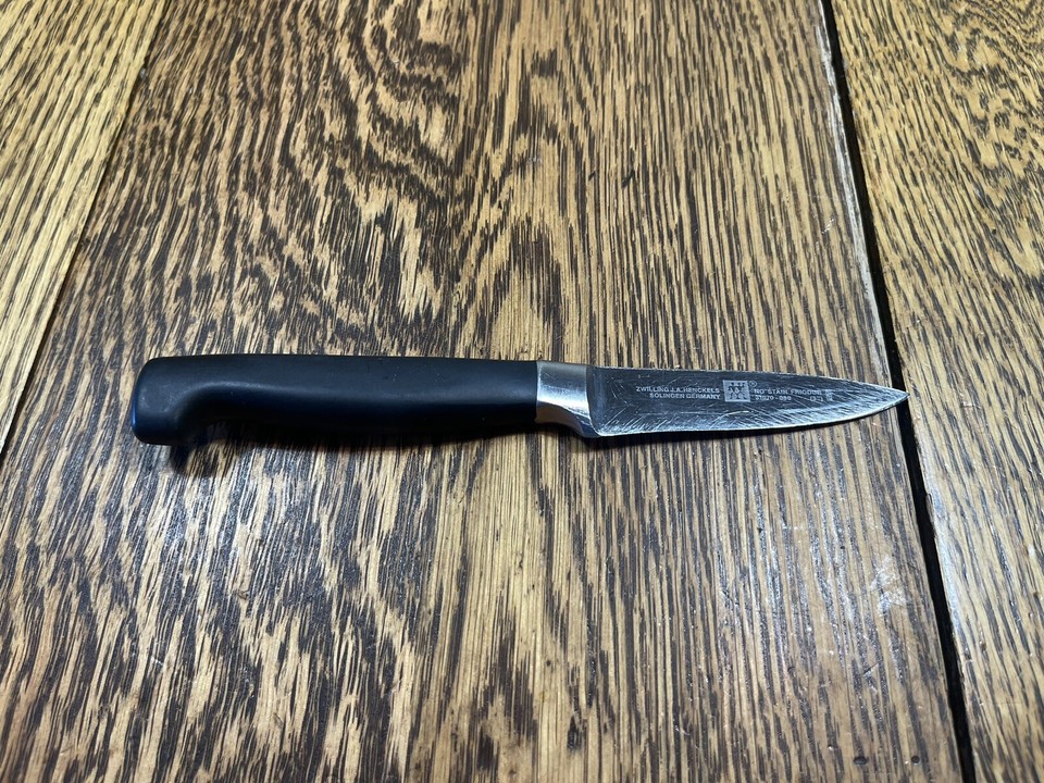 Zwilling J.A. Henckels Friodur 3” Paring Knife 31070080 Ice Hardened