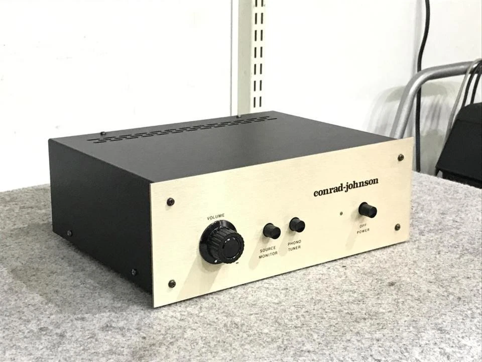 Conrad Johnson PV3 Vacuum Tube Control Amplifier Vorverstärker - Bild 2 von 4