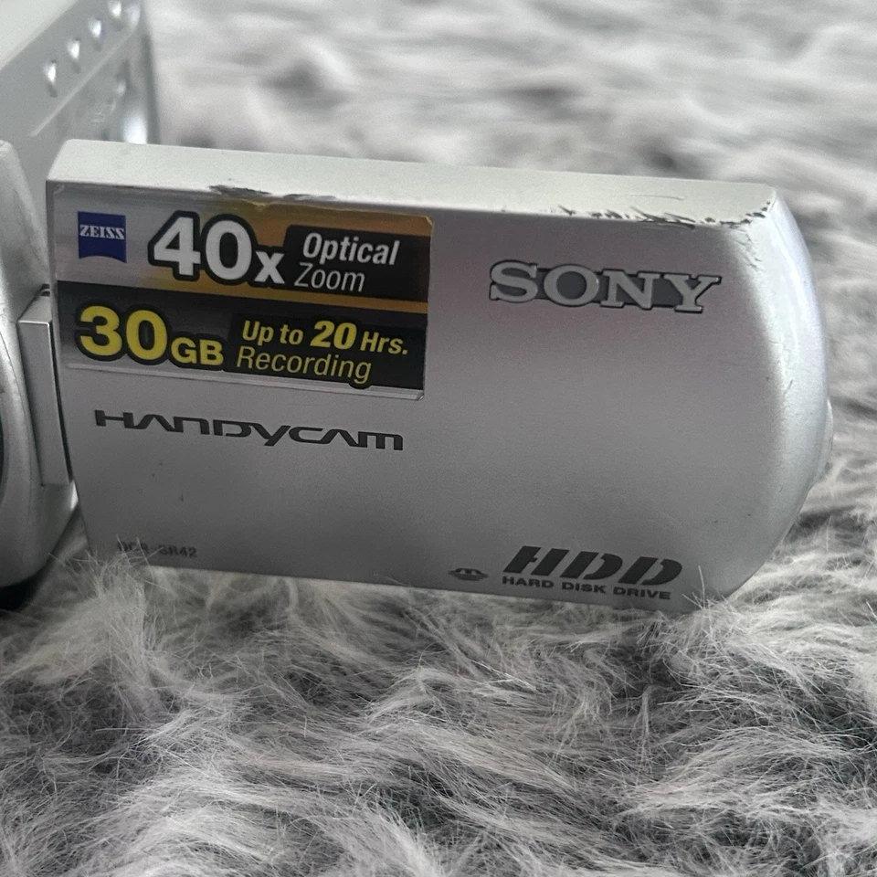 Sony DCR-SR42 Handycam Camcorder 30 GB HDD Digital Camera - Image 2 of 4