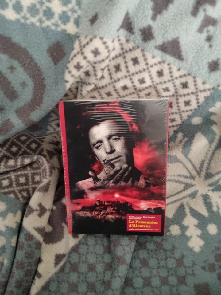 LE PRISONNIER D'ALCATRAZ neuf sous blister BLU-RAY + DVD + LIVRE DE 200 PAGES - Photo 1/2