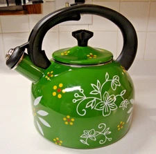 Temp-tations By Tara 2.3 Qt Old World Tea Kettle Teapot Stovetop Safe  NEW