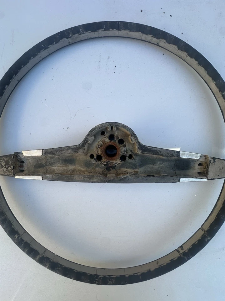 1951-1952 Chevrolet Deluxe Styleline/Fleetline STEERING WHEEL WITH HORN BUTTON - Image 4 of 4