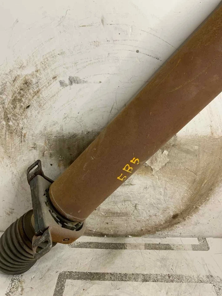 01-07 GMC Sierra 2500 HD eje de transmisión trasero 8893489 FrntSect solo 6,6 L 8C diésel Foto 4 de 4