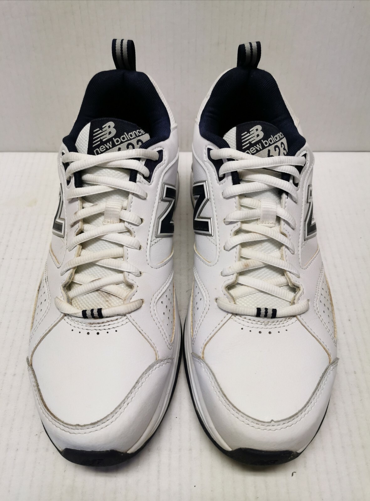 New Balance Men's 623V3 Athletic Shoes White/Navy Size 9 Medium (D