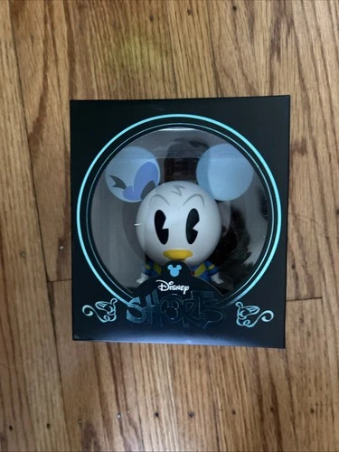 Disney SHORTS " Donald Duck " Vinyl Figure Limited Release New in Box
