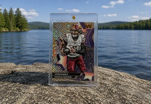 2025 Topps Cosmic Chrome Jayden Daniels Base (RAW)
