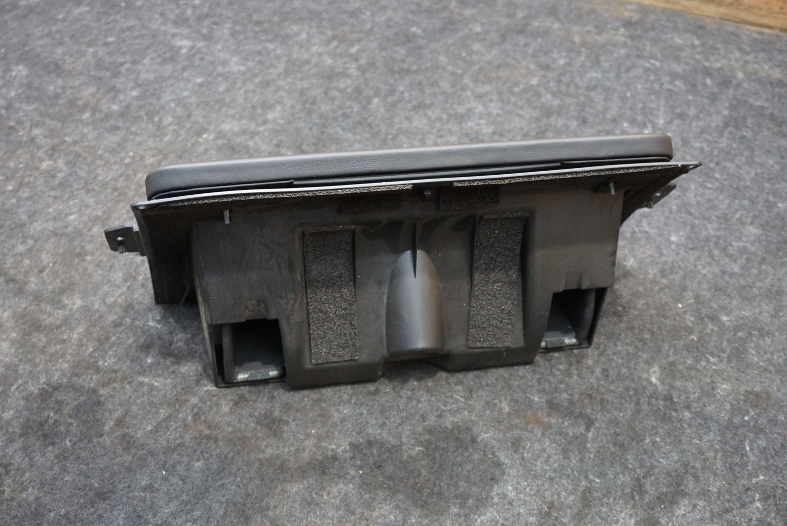 Dashboard Glove Compartment Box Assembly Ad43-c044h58-bbw Aston Martin Rapide