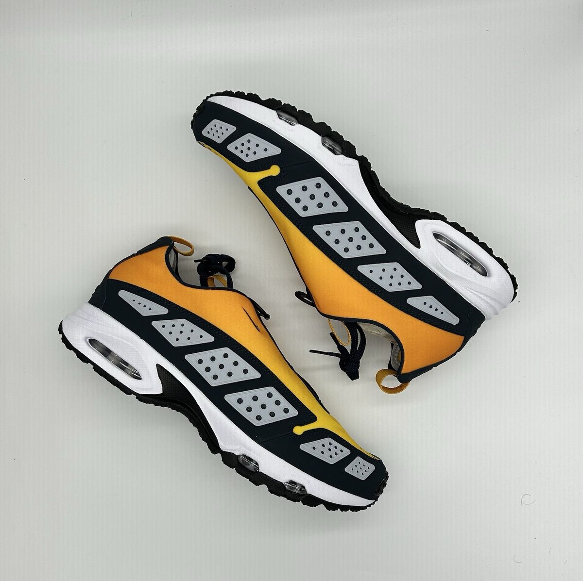 Nike Air Max Sunder SNDR Canyon Gold Deep Ocean - Size 11 W