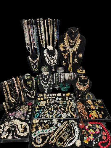 New Listing195pc VTG  Rhinestone Costume Jewelry Lot Florenza HOBE Trifari HASKELL WEISS