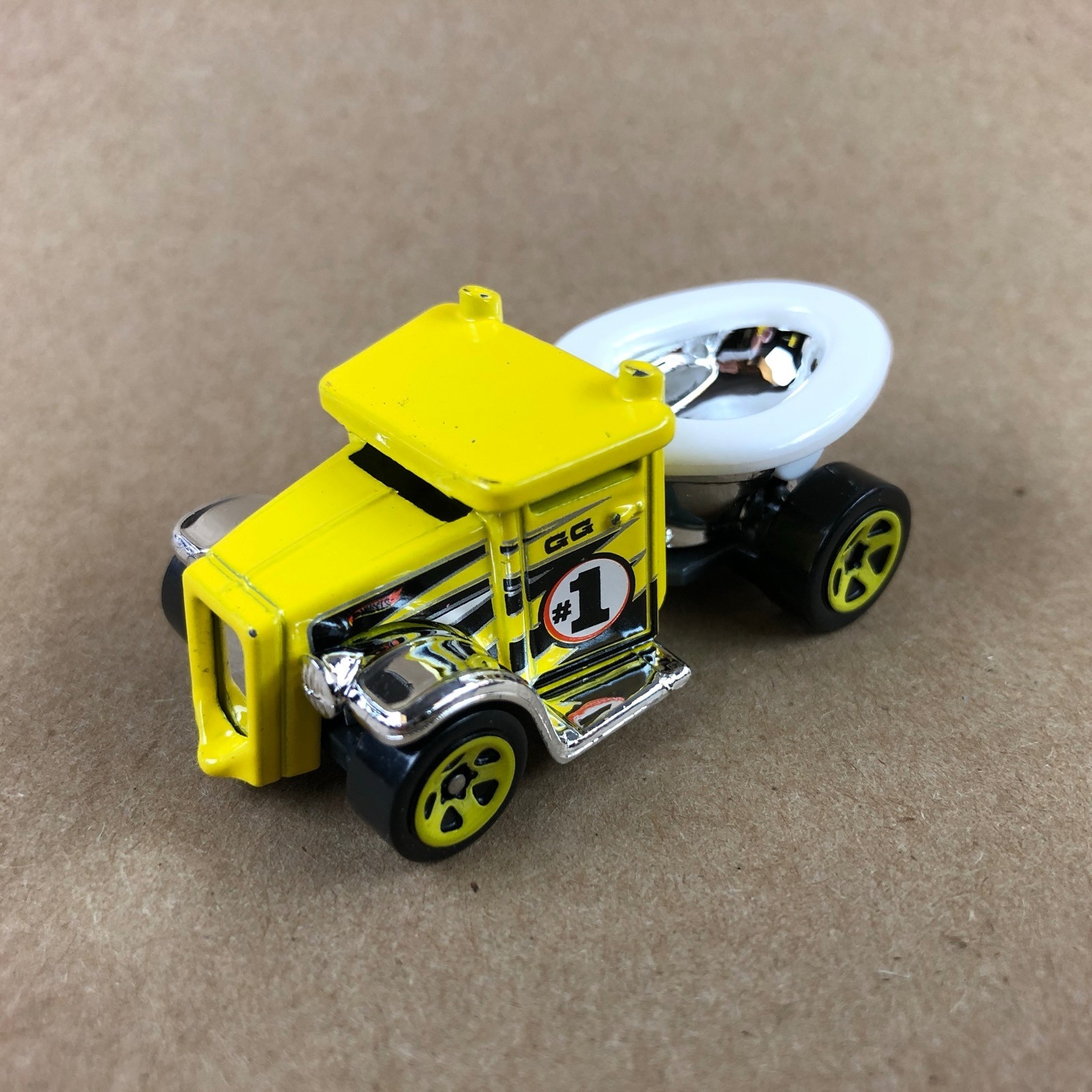 Hot Wheels 2023 Gotta Go Yellow 48/250 Experimotors 3/5 1:64 Diecast Car Loose