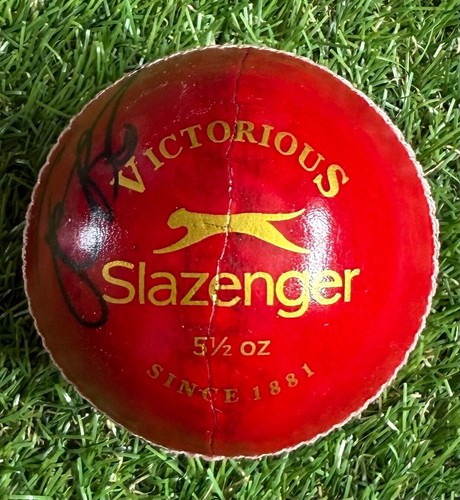 Jacob Bethell Hand Signed Cricket Ball England Cricket Autograph - Picture 2 of 3