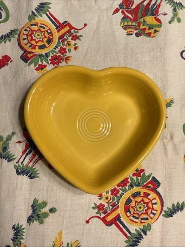 Fiestaware Sunflower Small Heart Bowl Fiesta Yellow 9 oz Candy Dish 6”