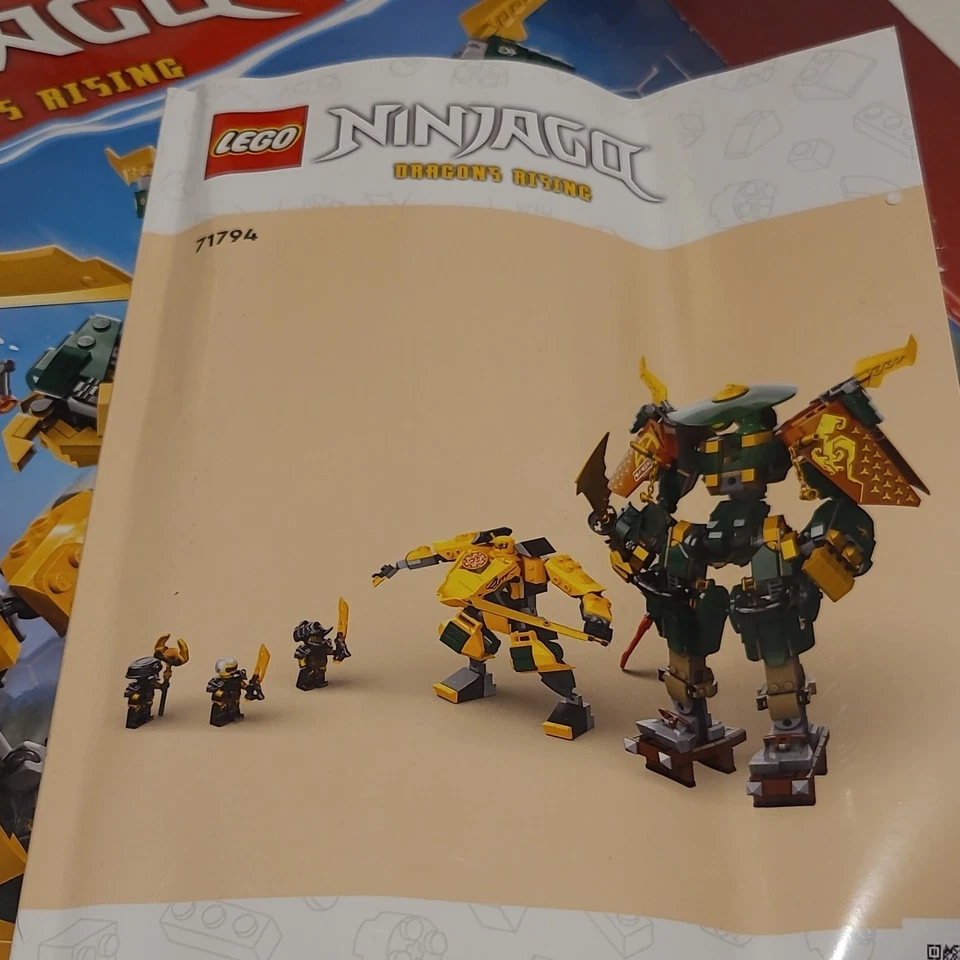 LEGO Ninjago 71794 Lloyd and Arin's Ninja Team Mechs, photo 4 of 4