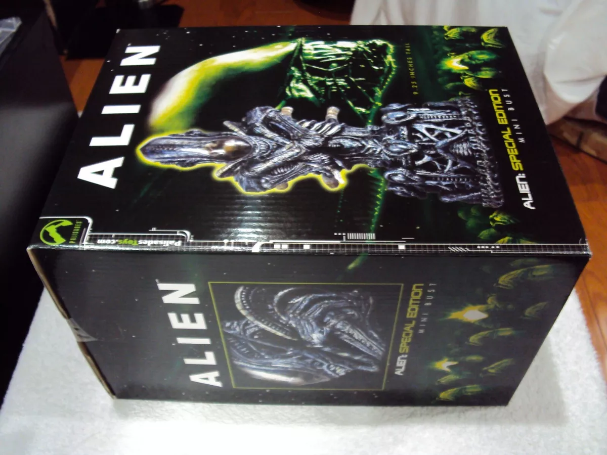 Palisades ALIEN Special Edition Mini Bust Ltd #3002/5000 New MIB