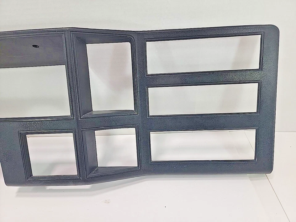 Jeep Cherokee 1987, 1988, 1989, 1990, Speedometer Instrument Cluster Bezel - Image 4 of 4