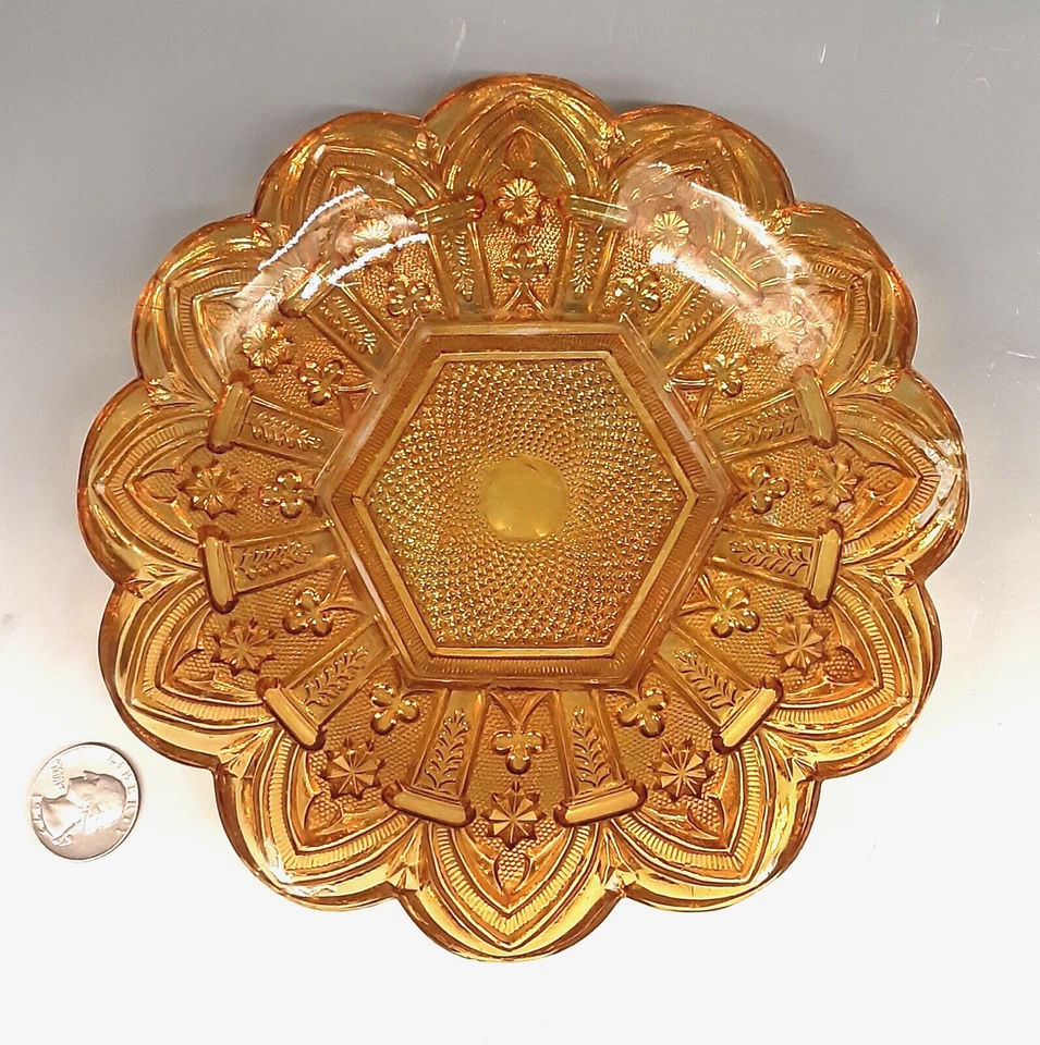 Antiguo 1840 BACCARAT LE CREUSOT Francés GÓTICO Encaje Pedernal Vidrio Ámbar 7.5" Plato Foto 3 de 4