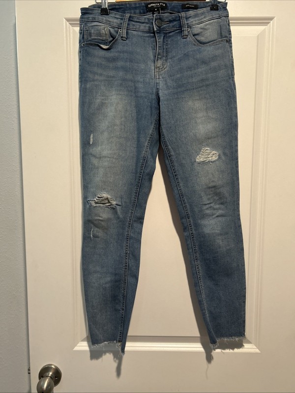 Kenneth Cole New York Jess Skinny Jeans Size 4 Waist 27" Length Light Wash
