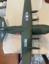 "Avión de transporte Tim Mee Hercules C-130 EE. UU. + 16 hombres del ejército vintage verde 24"" X 27"""