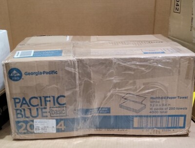 4000 Pacific Blue Basic Paper Towel Multi-Fold 9.2'' X 9.4'' Case of 16 Pks of 250