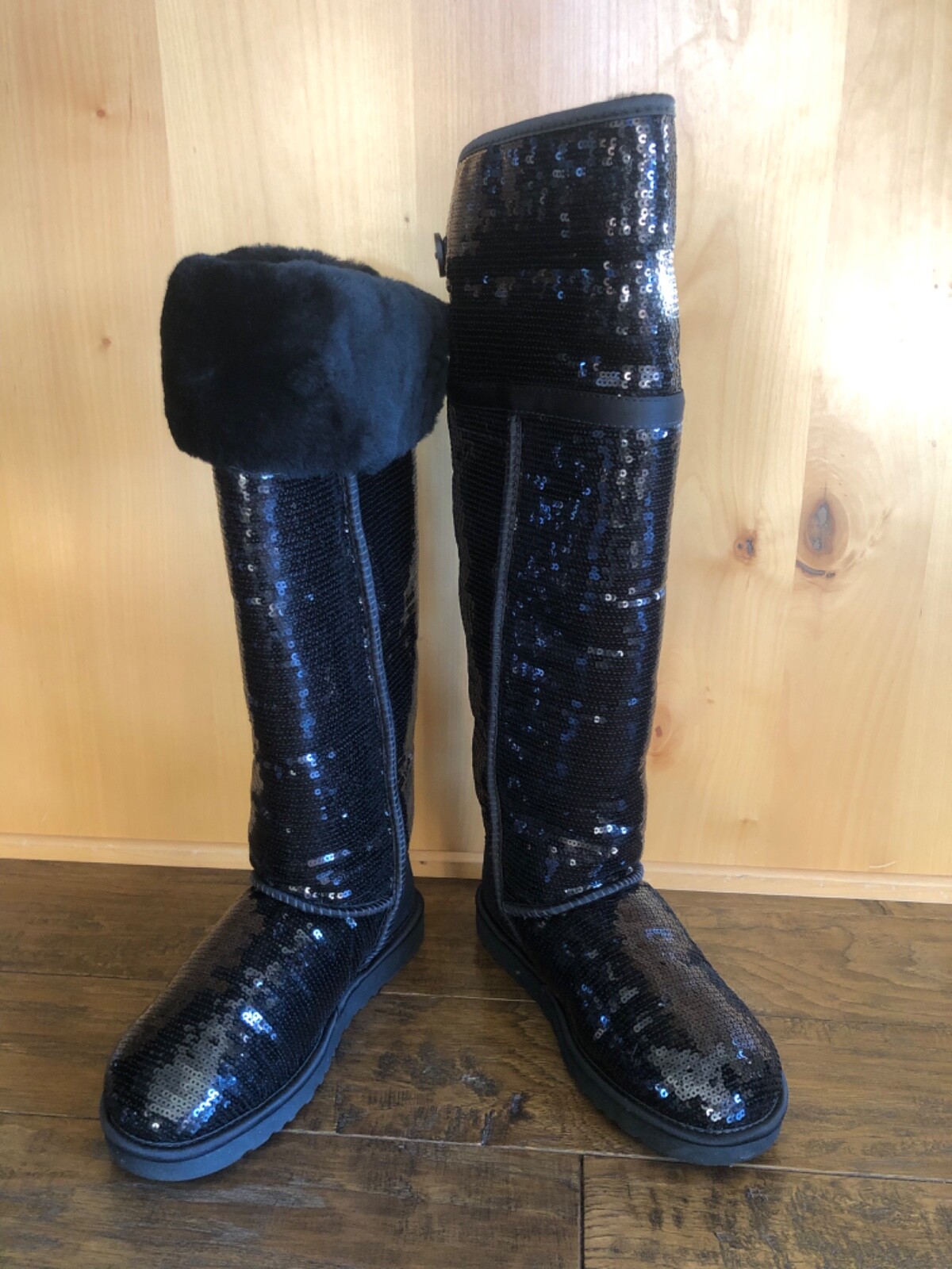 UGG  OVER THE KNEE BAILEY BUTTON SPARKLE 7 BLACK  HOLOGRAM EUC FUR TALL RARE image 3