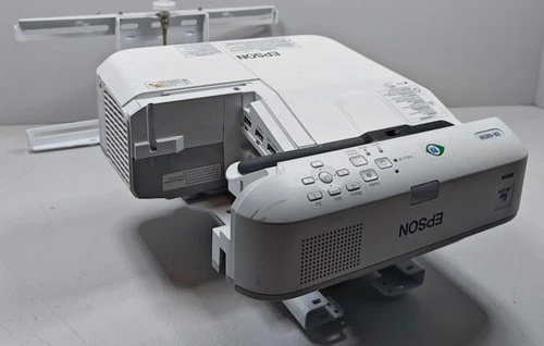 Epson EB-685W Projektor - Ungetestet, Gebrauchsspuren, Ohne Verpackung