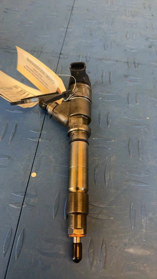 SIERRA 2500 Fuel Injector Lb7 06-07 W/ Calibration Code *tested* oe# 0445120042 — 第 2/4 张图片