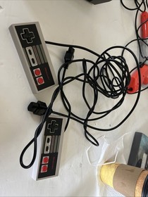 Console Nintendo NES Action Set scatola originale quasi completa