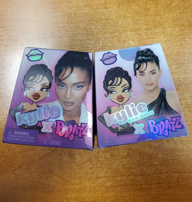 2 Pack: Mini Bratz x Kylie Jenner Series 1 Collectible Figures - E13E