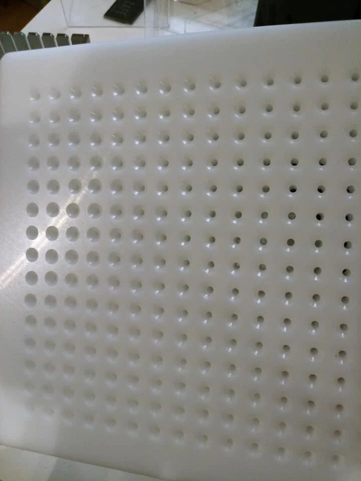 CUBO FABBRICA 100 ARROSTICINI BARBECUE TAGLIASPIEDINI IN INOX E POLIETILENE - Immagine 4 di 4