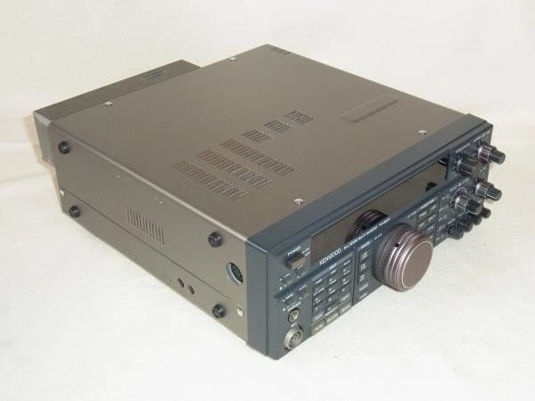 KENWOOD TS-690V All Mode HF/50MHz 10W Multi Bander Amateur Ham Transceiver Used