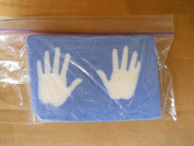New Primal Elements End Cut Soap, Hands, 4.1 oz, Blue Background, White Hands