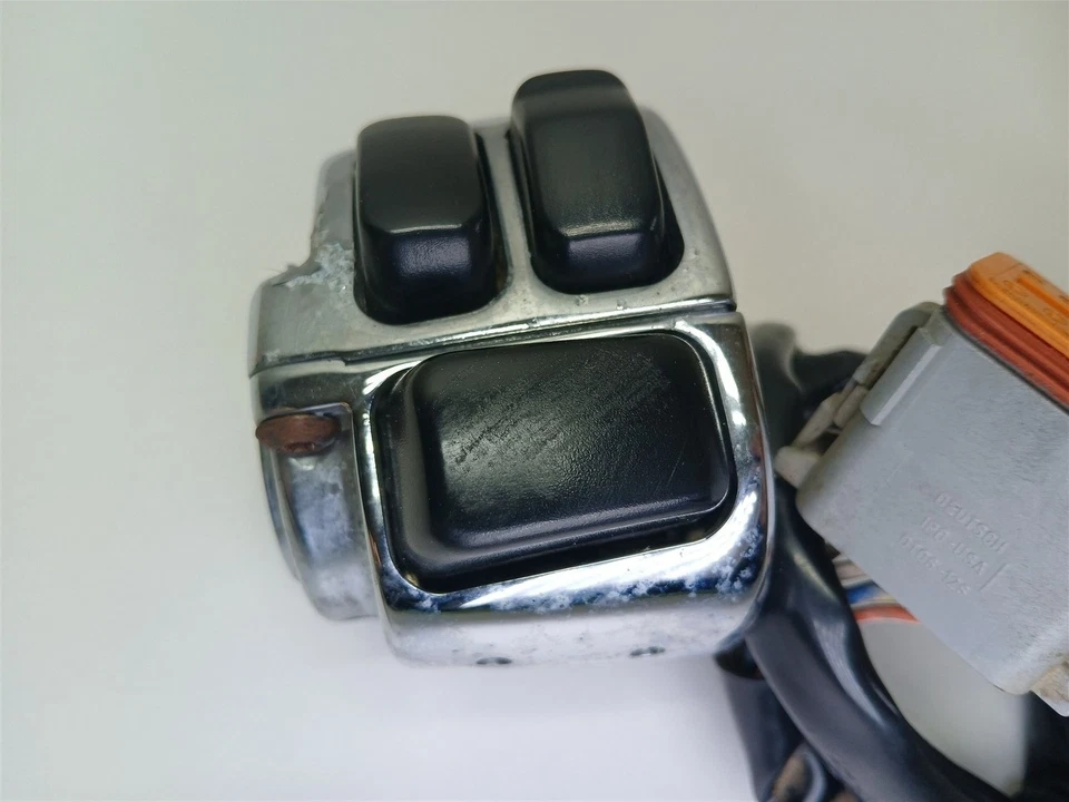 Interruptores de control manual cromados Harley-Davidson Road King EVO 1998 Foto 2 de 4