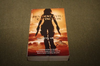 Resident Evil: Extinction by Keith R.A. DeCandido 2007 PB 2nd Print Movie Tie-In
