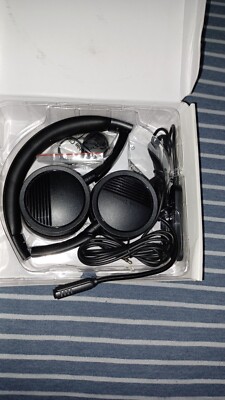 New Bee H360 Telephone Headset New in Open Box Complete Set W/Cables