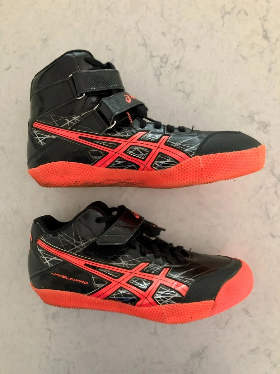Asics store javelin shoes