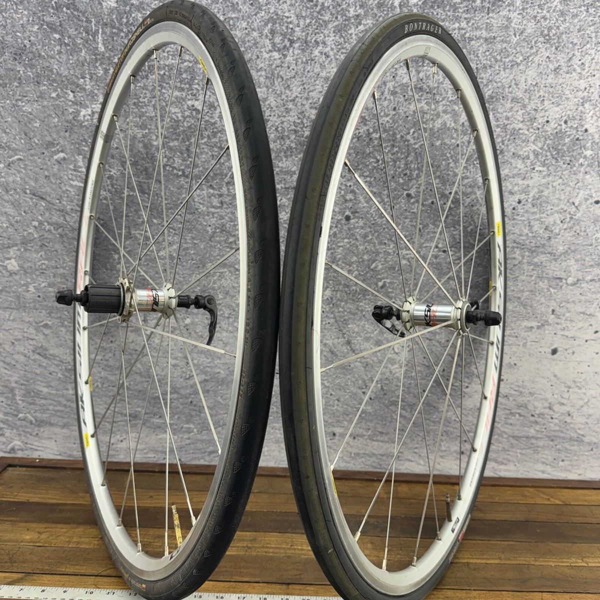 MAVIC AKSIUM RACE 700C 扁平スポーク シルバー DSC_0012_22439cf1-45f9-4362-