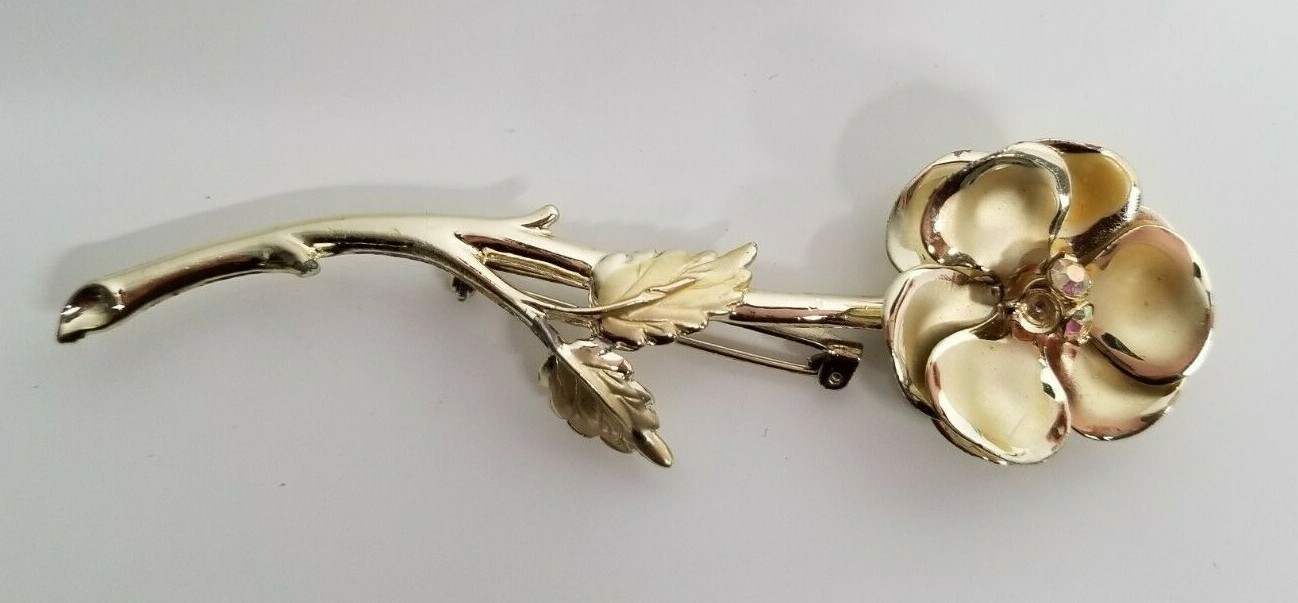 Flower Brushed Gold Tone Petals Long Stem Vintage Brooch Pin Rhinestone Missing