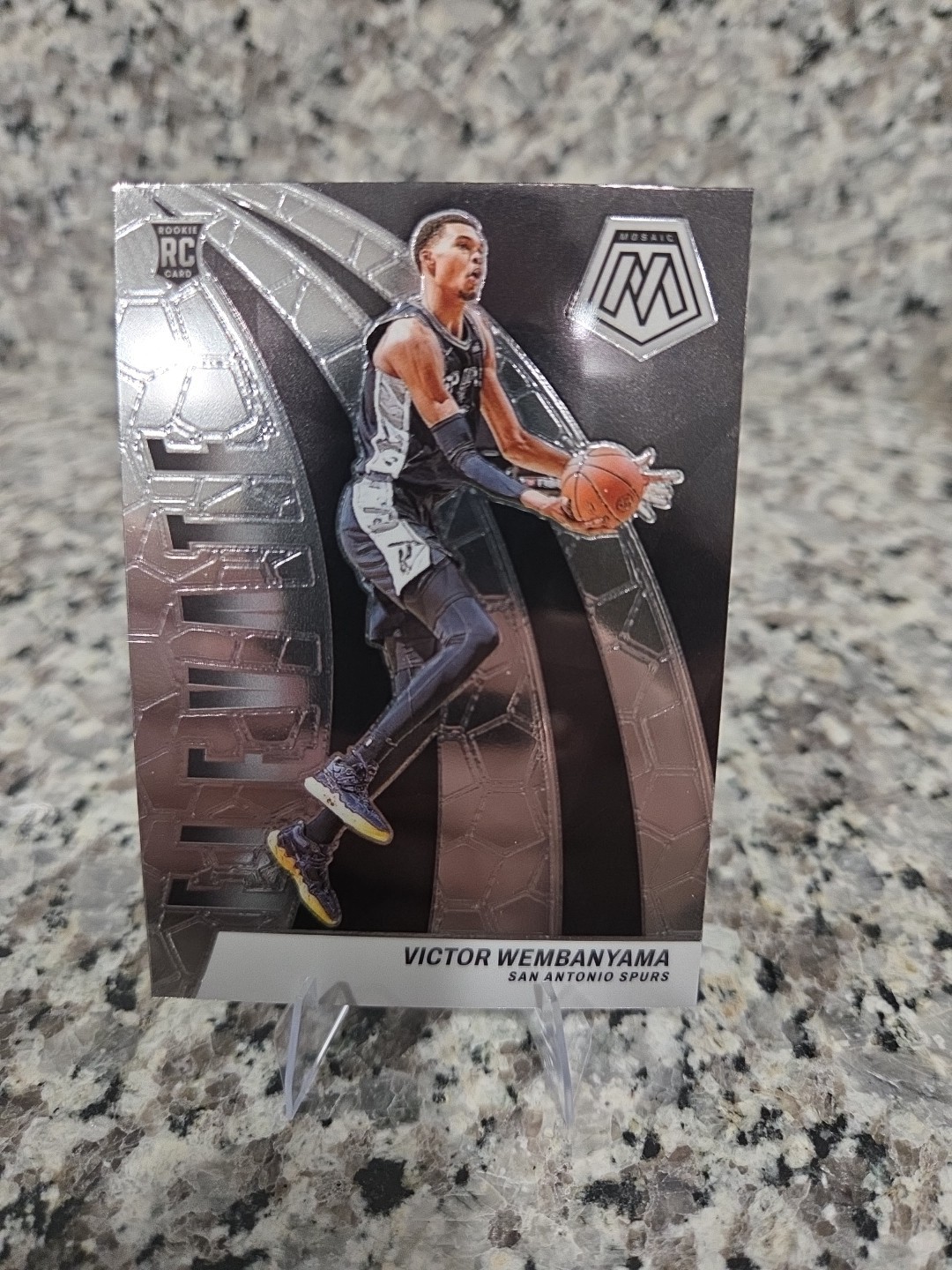 2023-24 Panini Mosaic - Elevate Victor Wembanyama #18 (RC)