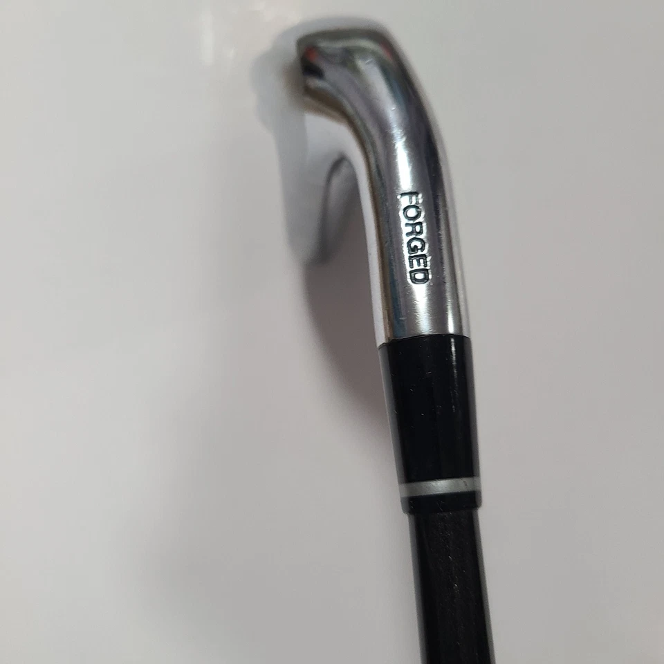MacGregor V-Foil M455 8 Iron Senior Flex Graphite Shaft RH 38 Inches EXC COND - Image 3 of 4