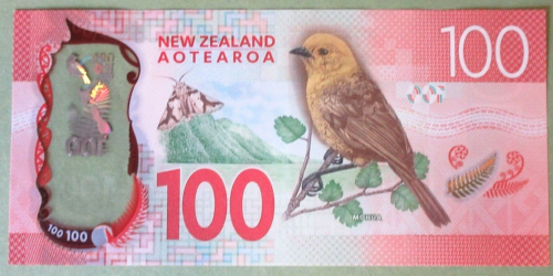 WORLD BANKNOTES(item2206) NEW ZEALAND 100 DOLLARS 2016 P195 UNCIRCULATED - Picture 3 of 3