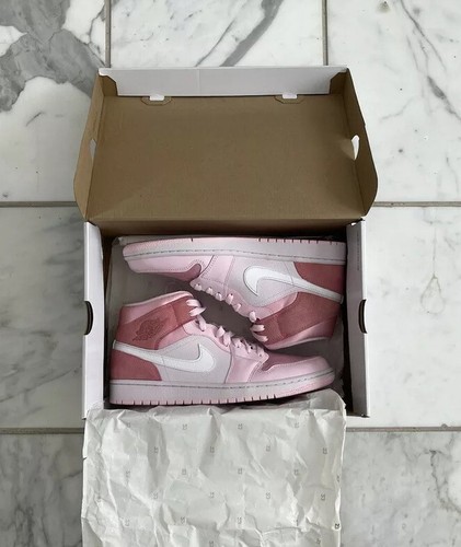 digital pink 11W air jordan 1
