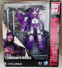 Hasbro Transformers Generations Combiner Wars Voyager Class Cyclonus