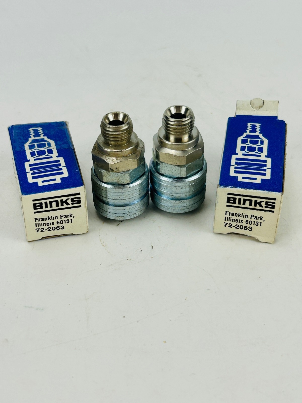 Binks 72-2063 1/4"NPT Body ASM Nozzle Lot of 2