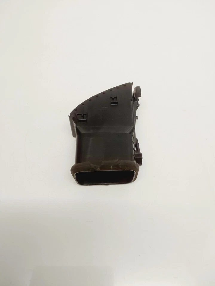 2004-2009 TOYOTA PRIUS DRIVER LEFT SIDE DASH AIR VENT OEM 55062-47010 - Image 2 of 4