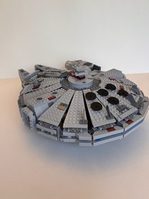 LEGO STAR WARS 7965 MILLENNIUM FALCON 99% COMPLETE WITH FIGURES NO INSTRUCTIONS